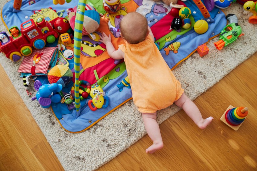 Mainan Anak Usia 3 Bulan Untuk Menunjang Perkembangannya