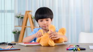 Mainan Boneka Lucu dan Bermanfaat untuk Anak Laki-Laki